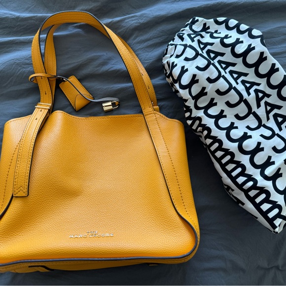 Yellow, Marc Jacob’s Director bag. Brand new, with duster bag - Picture 1 of 4